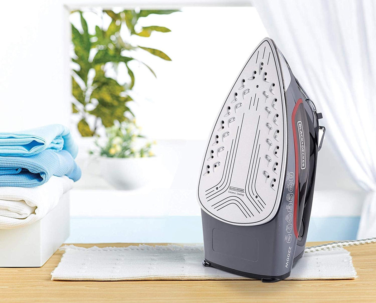 Black and Decker 220 volts Iron X2050 - B5 2200 Watts 220v 240 volts - 220 - Electronics