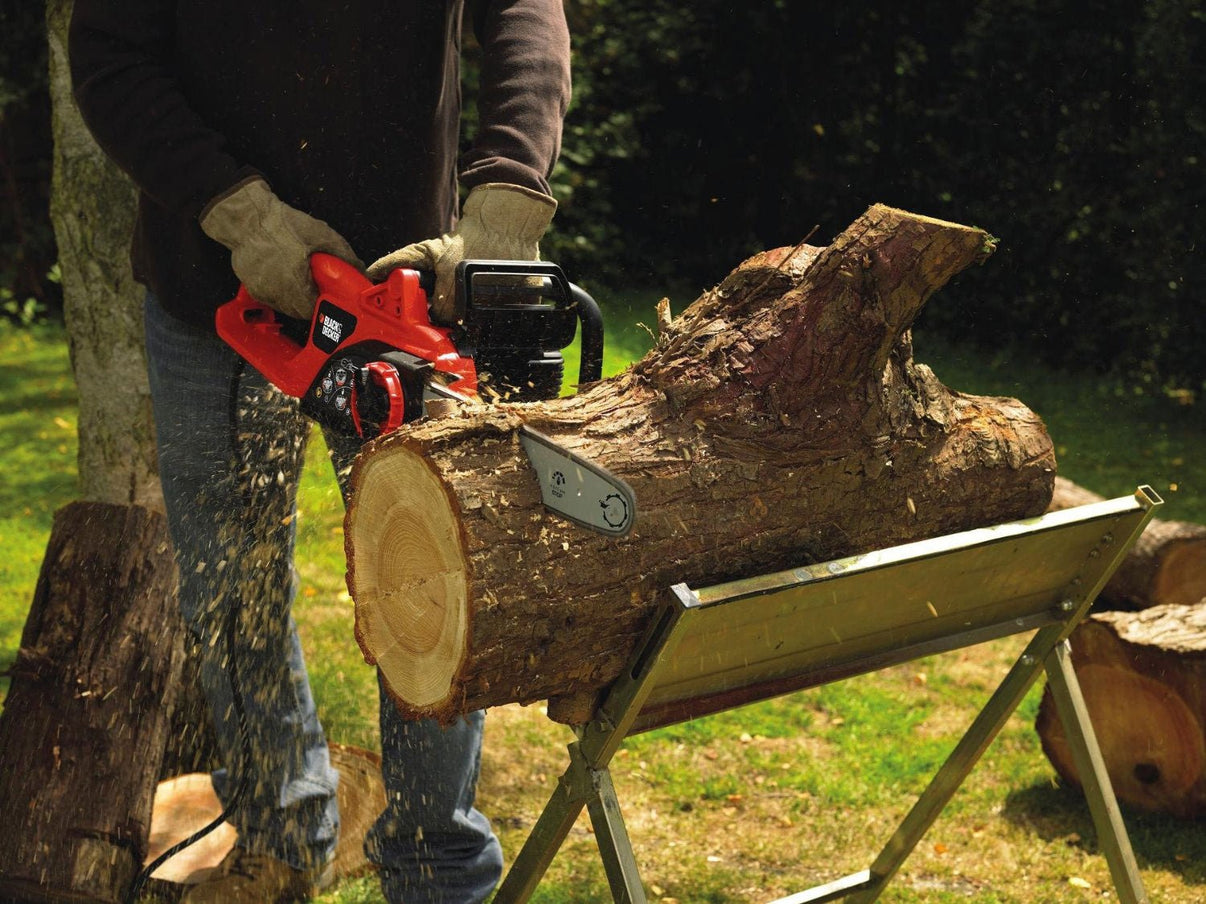 Black and Decker GK1935T - GB Electric Chainsaw 220 240 Volts - 220 - Electronics