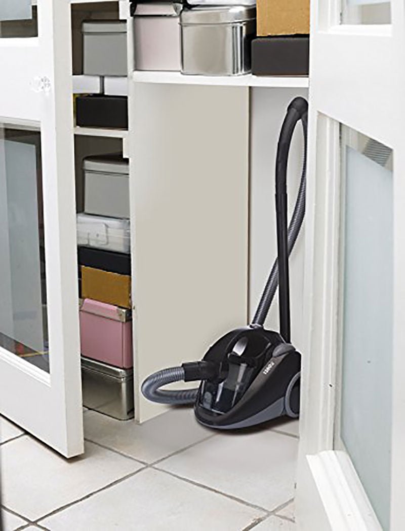 Black and Decker VM1450 - B5 1.6 Liter Vacuum Cleaner 220 240 Volts - 220 - Electronics