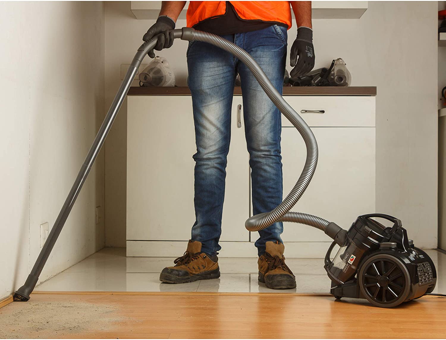 Black and Decker VM1480 - B5 220 volt Vacuum Multi Cyclonic Canister Vacuum Cleaner 220v 240 volts 50 hz - 220 - Electronics