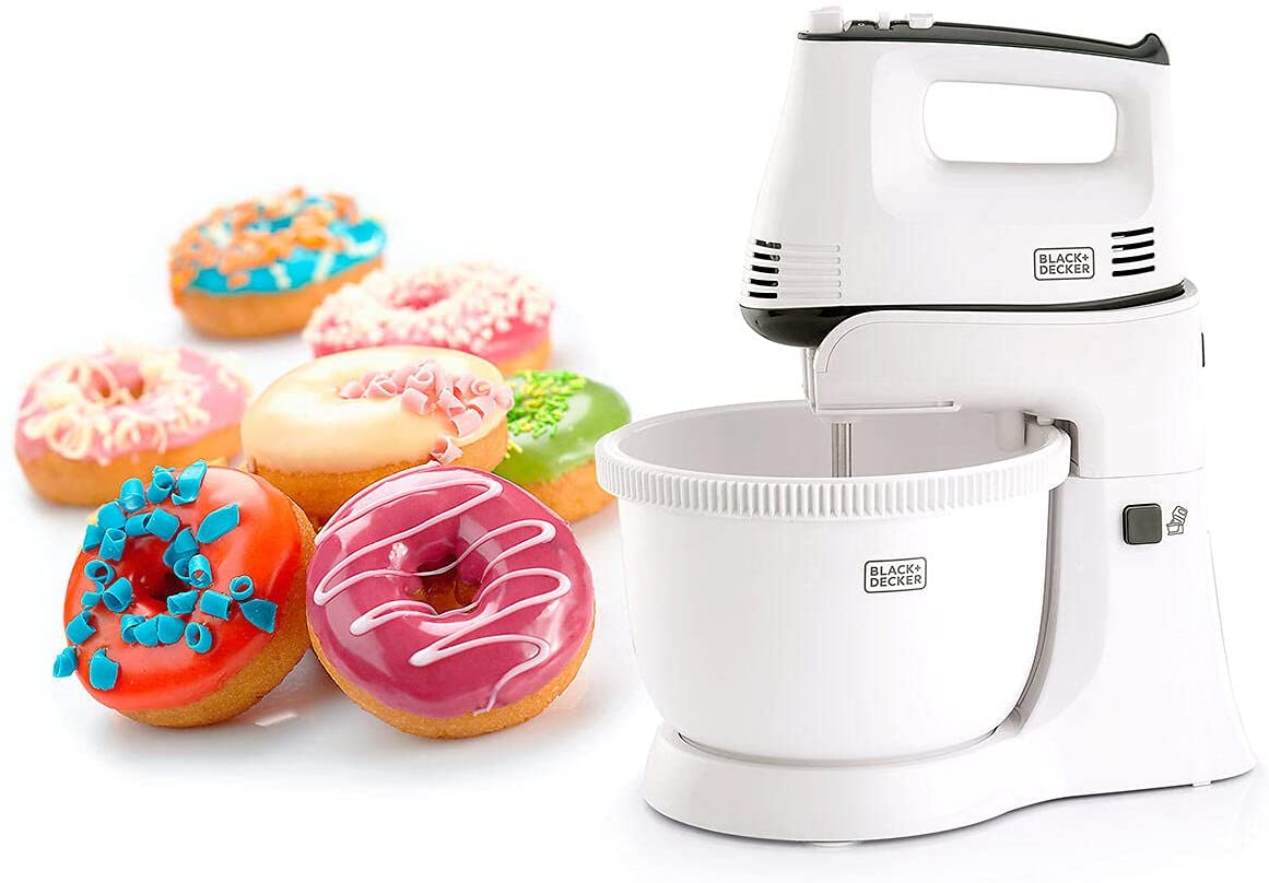 Black Decker 220 volt Hand Mixer M700-B5 300 Watt Hand Mixer with Bo