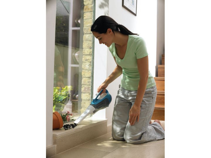 Black & Decker DV7210 Cyclonic Dustbuster Handheld Vacuum 220 volts 50 hz - 220 - Electronics