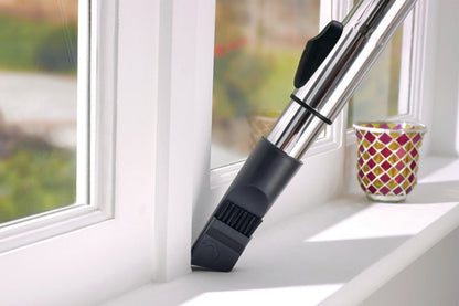 Black & Decker VO1850 Bagless Vacuum Cleaner for 220 Volts - 220 - Electronics