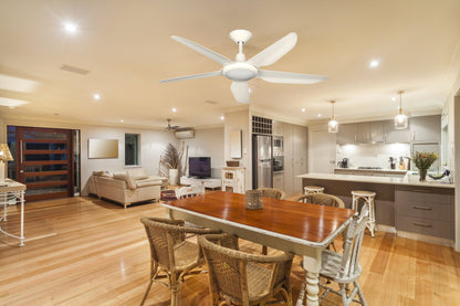 Blaupunkt LUX 52" 5-Blade 220v Ceiling Fan with LED Light & Remote, White — 220 Volt (BKCFLW9839220v) - 220v volt electronics