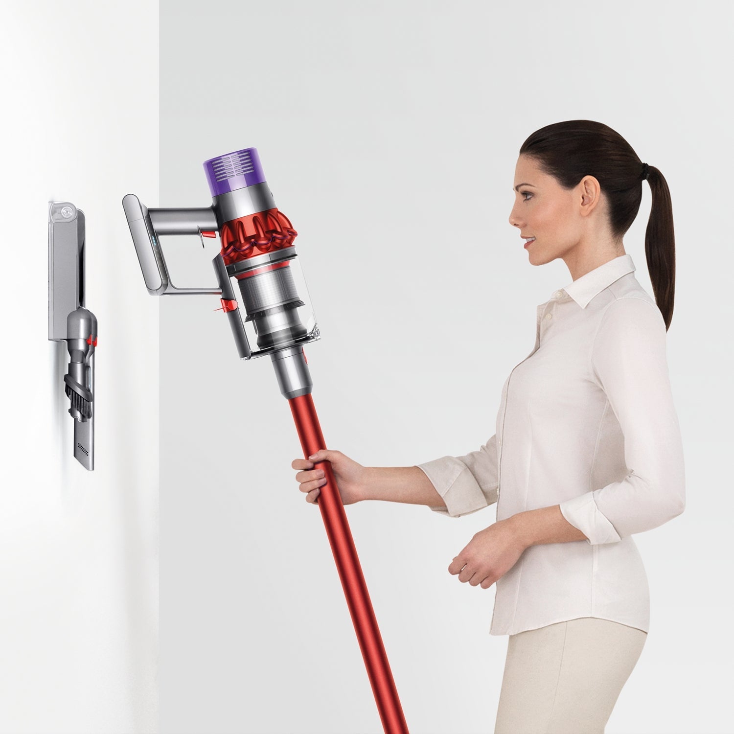 Dyson 220 volt Cyclone V10 Animal Cordless Large Vacuum Cleaner 220v 240 volts 50 hz - 220 - Electronics