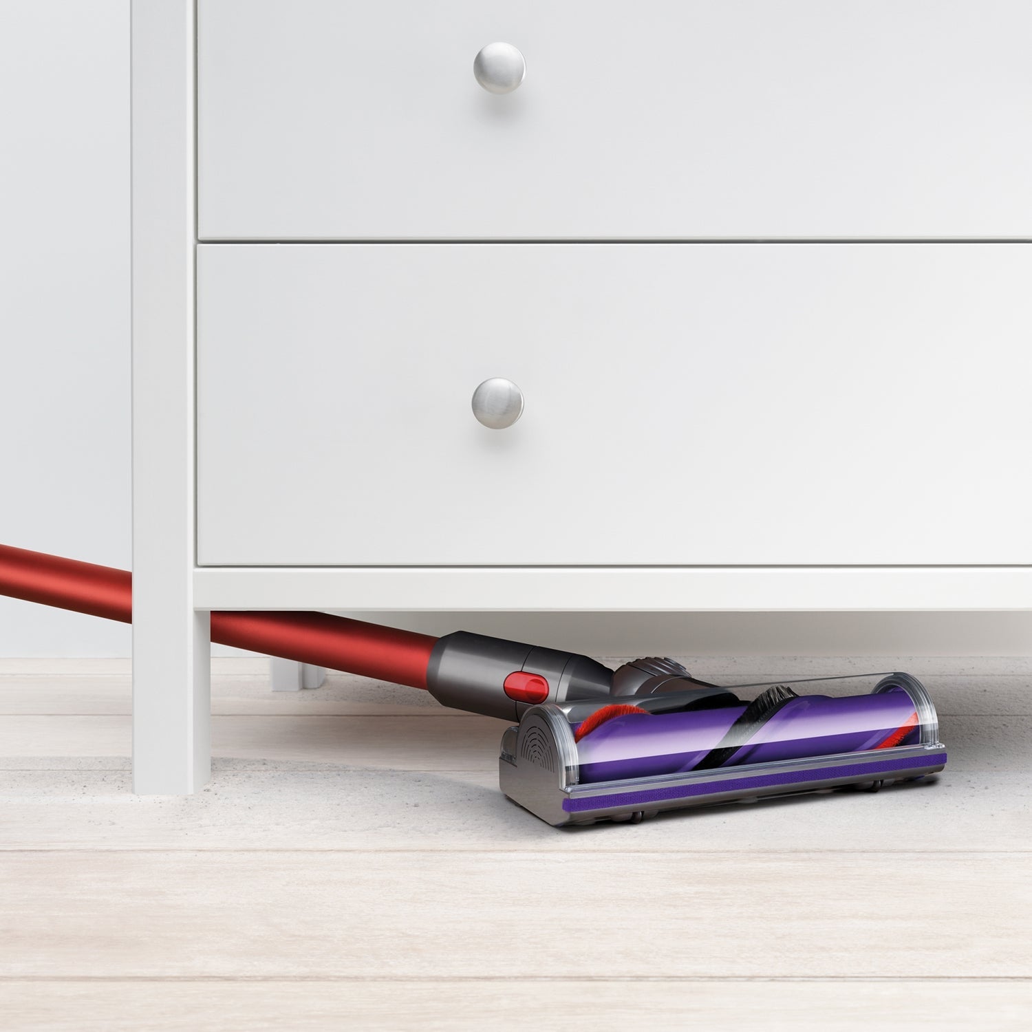Dyson 220 volt Cyclone V10 Absolute Large Vacuum Cleaner 220v 240
