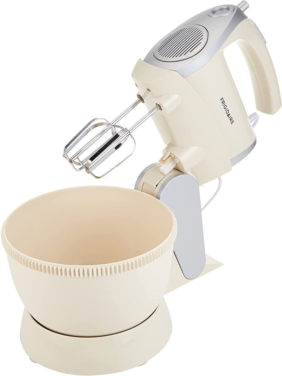 Frigidaire FD5122 220 volts Stand Mixer with Rotating Bowl 220v 240 volts 50 hz - 220 - Electronics