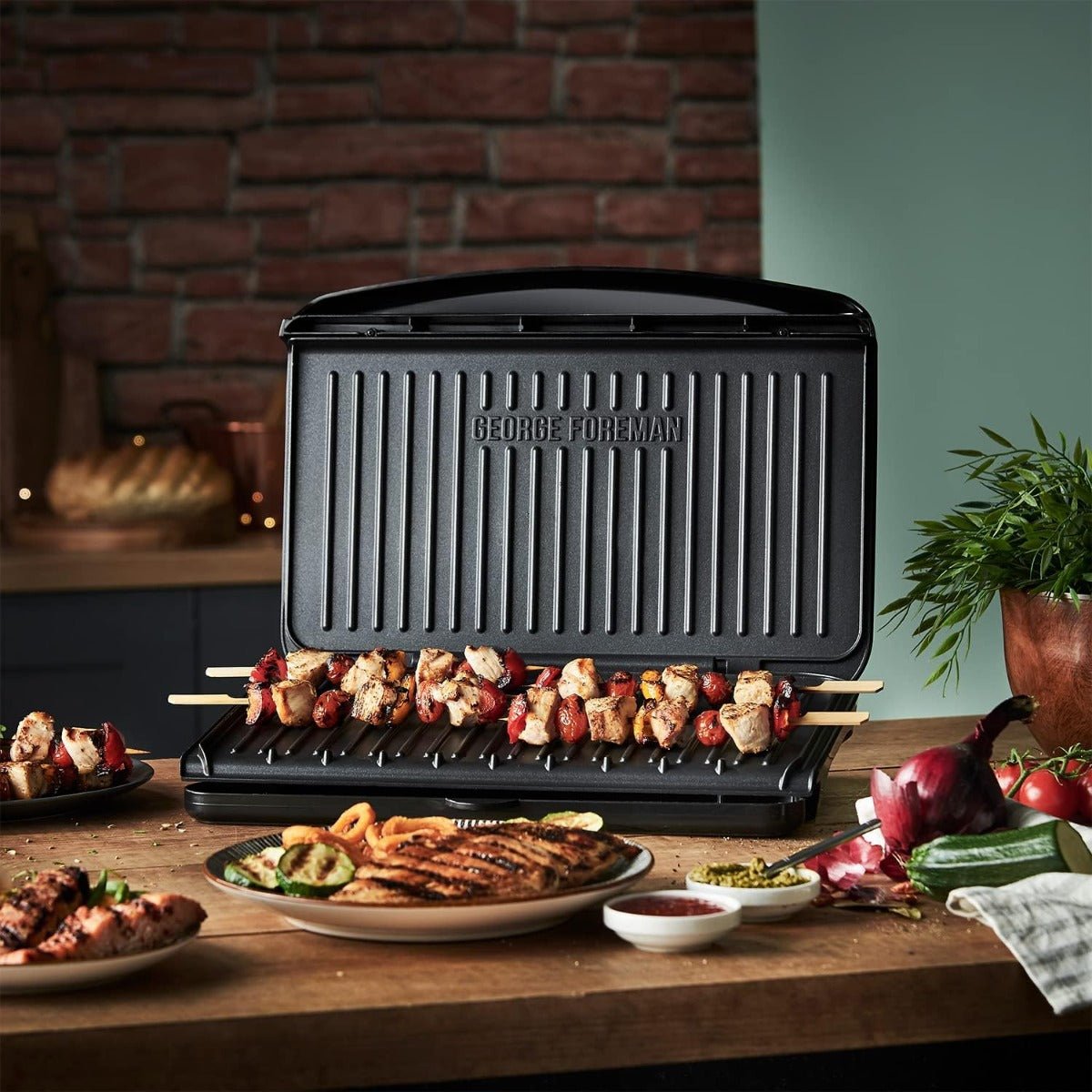 George Foreman Grill 220 volts Large 2400 Watts 220v 240 volts 50 hz INT25820220v - 220 - Electronics