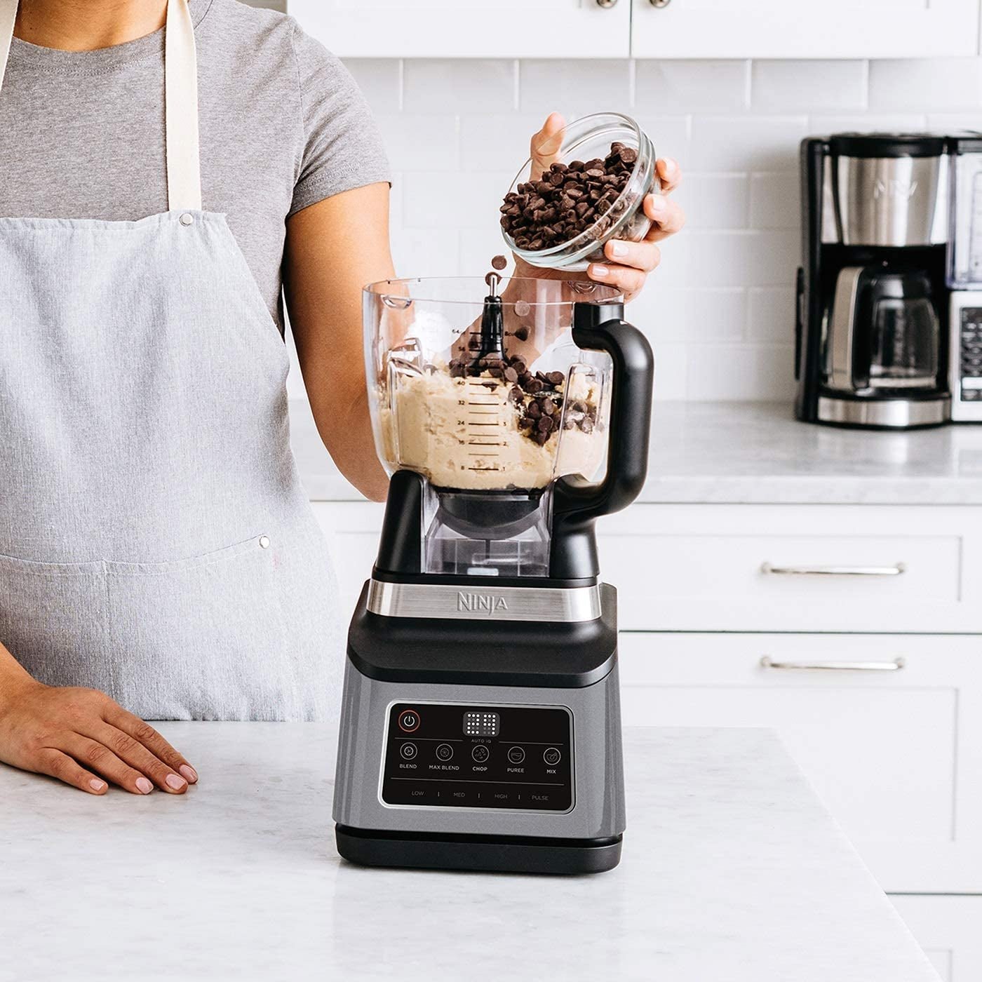 Ninja BN800 3-in-1 Blender & Food Processor with Auto-IQ: 220V & 240V,