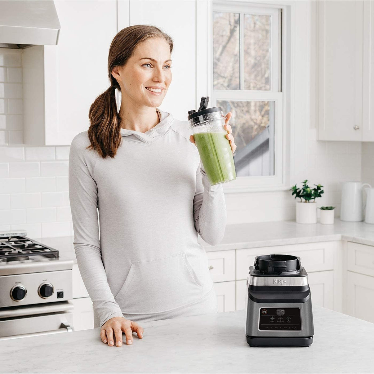 Ninja 220 volts Blender plus Personal Blender BN750 220v 240 volts 2 in 1 - 220 - Electronics