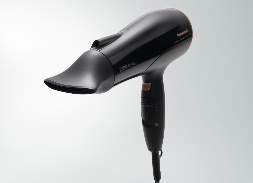 Panasonic EH - NE84 Professional Ionic Hair Dryer 220v 240 volt 50 hz Black 2500 Watts with Concentrator and Diffuser Nozzles - 220 - Electronics