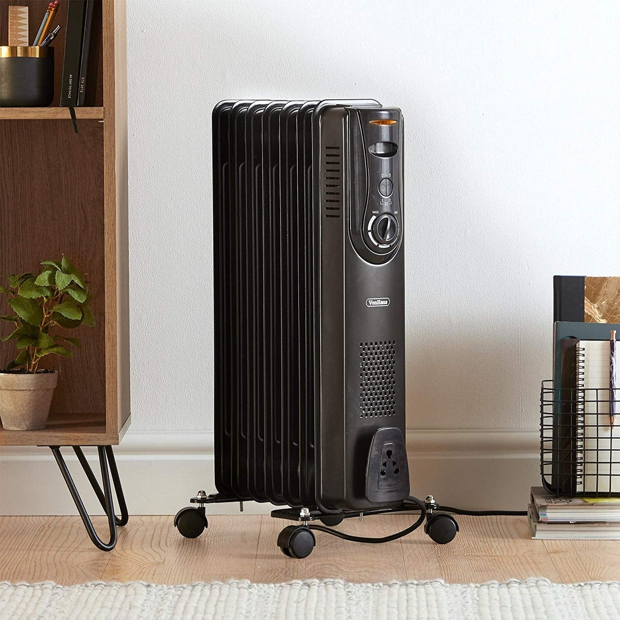 Vonhaus 220 Volt 7 Fin Oil Filled Radiator Portable Electric Heater 220v 240 volts - 1500W 2500280 - 220 - Electronics
