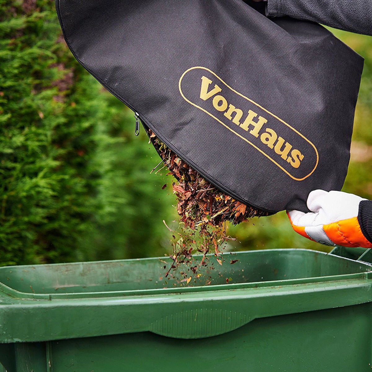 Vonhaus 2600W 3 - in - 1 Leaf Blower, Vacuum, & Mulcher for 220/240 Volts - 220 - Electronics