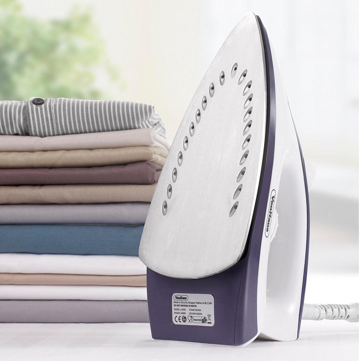 VonHaus UK 220 volts Professional Steam Iron Station 220 240 volt 50 hz 13092 - 220 - Electronics