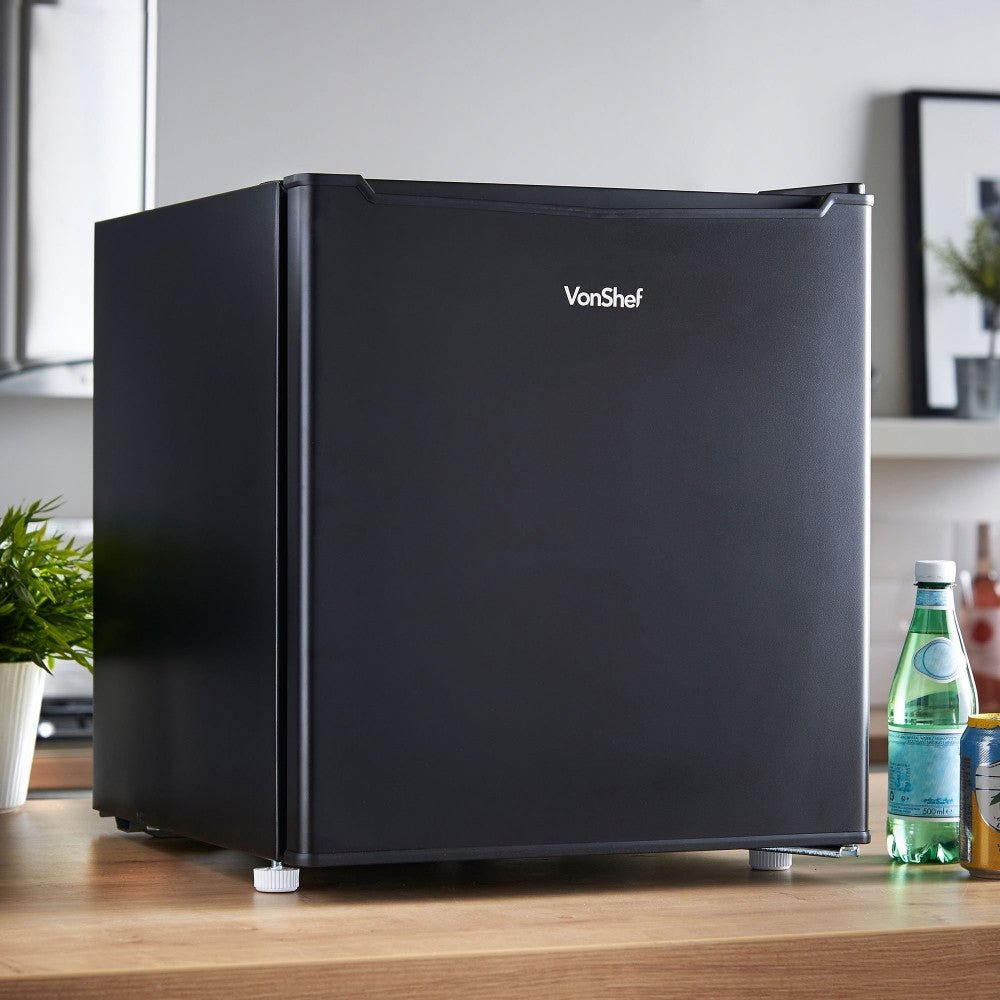 Vonshef 220 Volt 50Hz 47 Liter Compact Small Refrigerator with Ice Compartment 13291 220v 240 Volts - 220 - Electronics