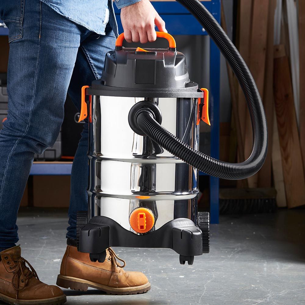 Vonshef 220 volts wet dry shopvac drum vacuum 30 LIter capacity 220v 240 volts 50 hz 15187 - 220 - Electronics