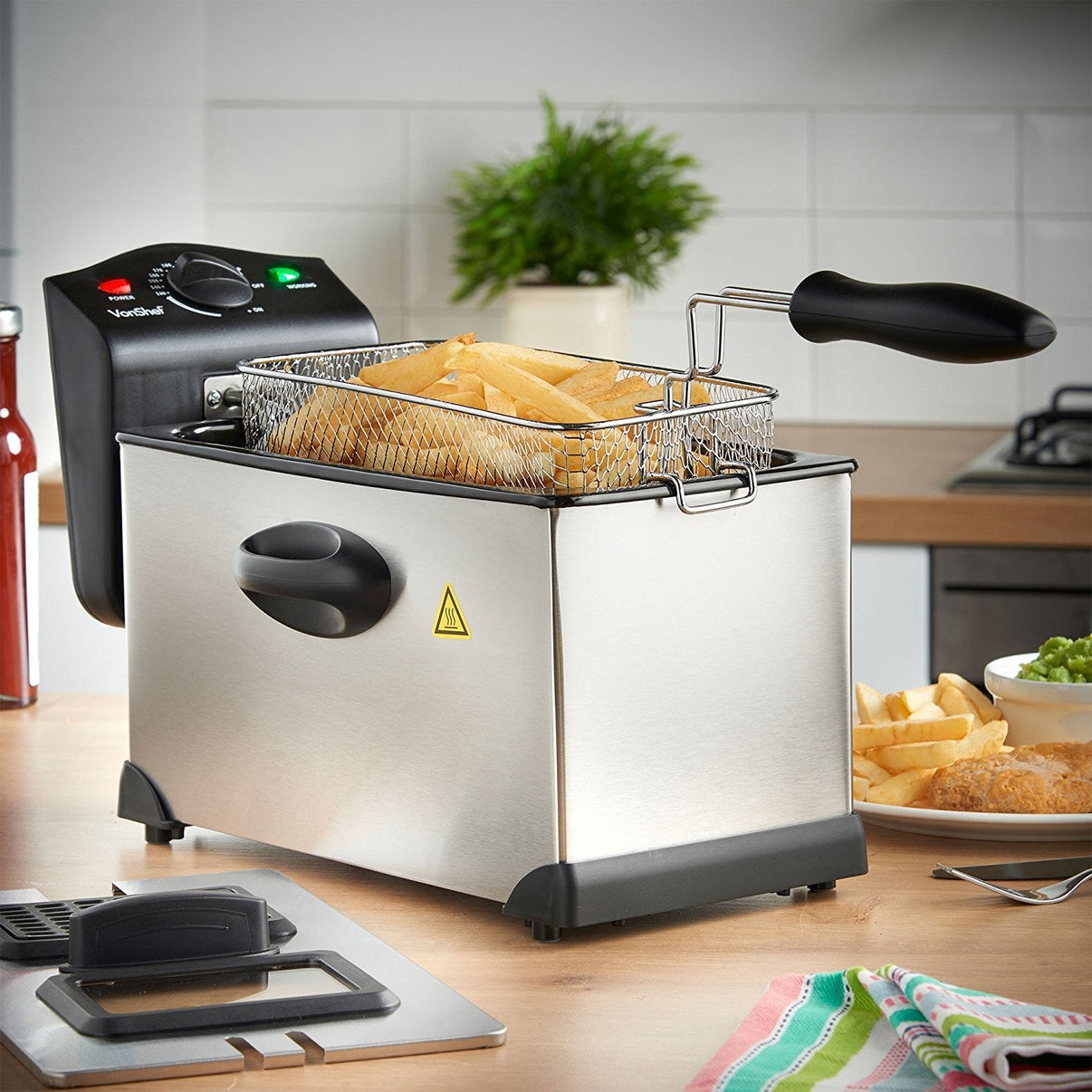 Vonshef 3 - Liter Stainless Steel Deep Fryer for 220/240 Volts and 50hz 13183 - 220 - Electronics