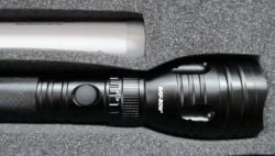 World Wide Ray-Bow 3 Cell Rechargeable Flashlight 110~220 Volt